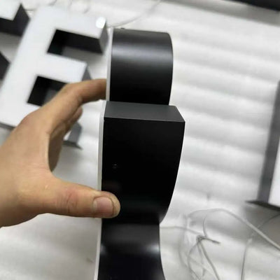dikte van Acrylaat LED Letters – Luxe Verlichte Reclame