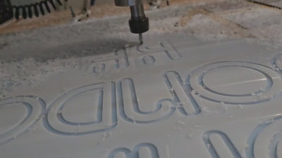 video van het maken van Freesletters